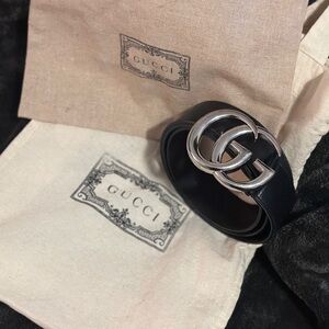 Gucci Black Belt with Silver Logo Buckle